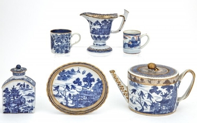 A Group of Chinese Export Blue and White Porcelain Articles
