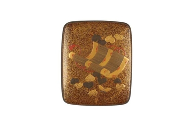 A JAPANESE LACQUER KOGO.