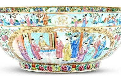 A Large and Fine Chinese Rose Mandarin Porcelain Punch