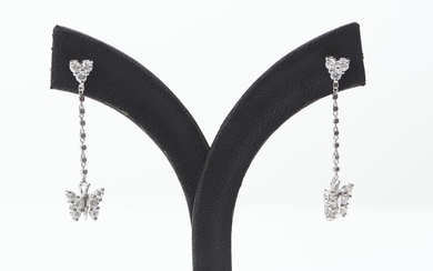 A PAIR OF DIAMOND DROP EARRINGS IN 18CT WHITE GOLD, FEATURING BUTTERFLIES, TOTAL DIAMOND ESTIMATED 0.50CTS, TO POST AND BUTTERFLY FI...