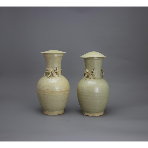A Pair of olive glazed Jars and Covers, Song/Yuan dynasty th...