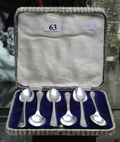 A SET OF SIX STERLING SILVER COFFEE SPOONS