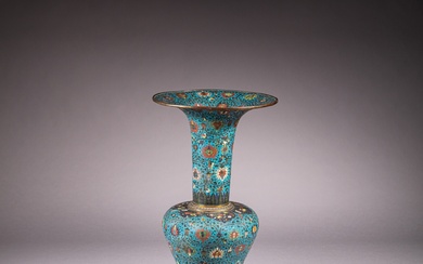 A monumental gilt-bronze and cloisonné enamel ‘lotus’ vase, yenyen, Qing dynasty, 18th century | 清十八世紀 掐絲琺瑯纏枝番蓮紋鳳尾尊