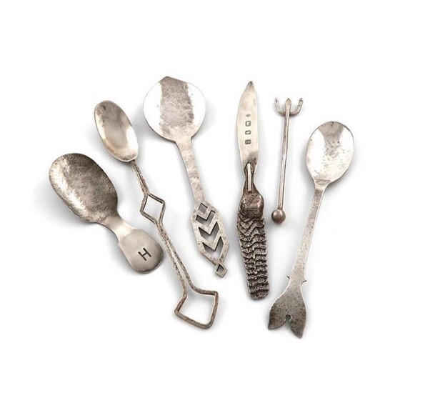 A small collection of modern silver flatware, comprising: a pickle fork by A. Bonner, London 1913, a caddy spoon, by NGT, London 1972, the terminal pierced with an ~H~, a butter knife and spoon by CF over CE, London 1981 and 1991, and two others...