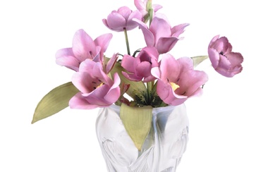 A vintage mid 20th century circa 1960s Royal Worcester fine bone China flowers arrangement bouquet assortment. The lot to include four pink tulip flowers with five matching separate tulip leaves, three anemone pale pink flowers, & a Crocus Mauve...