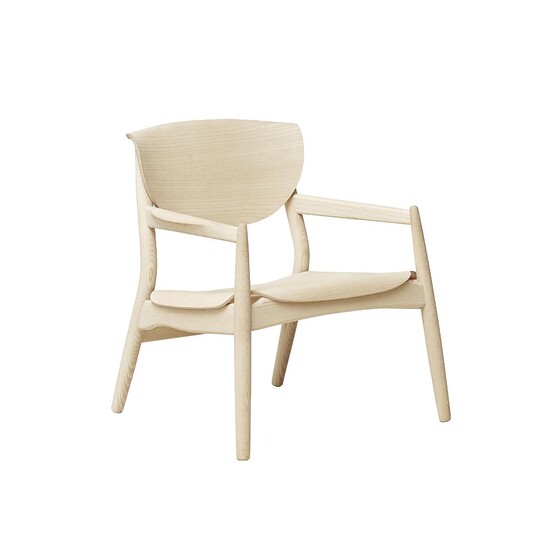 SOLD. Alexander Seyfarth: Origin Lounge Chair of soap treated ash. Manufactured by Form & Refine. H. 74. W. 67. D. 67 cm. – Bruun Rasmussen Auctioneers of Fine Art