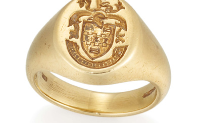 An 18ct gold signet ring, with engraved armorial, London hallmarks,...