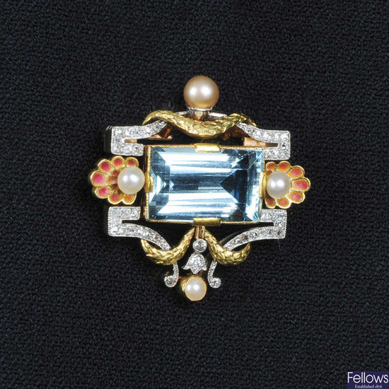 An early 20th century gold and platinum, aquamarine