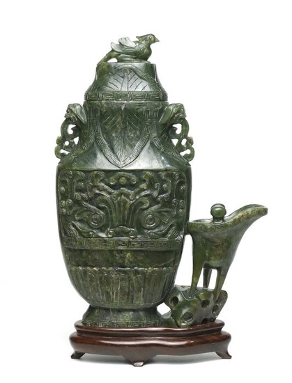 Archaistic Vase - Spinach Green Jade - China - Early 20th century