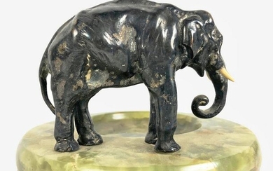 Art Deco Onyx Ashtray With Elephant Figure