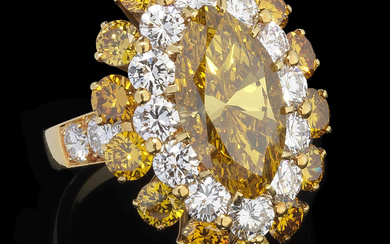 Bague sertie d'un diamant "Fancy Deep Brownish Orangy Yellow" taille marquise (3,72 ct)