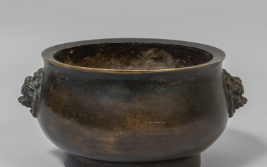 Bruciaprofumo in bronzo, Cina sec.XIX/XX diam.cm.16xh.8