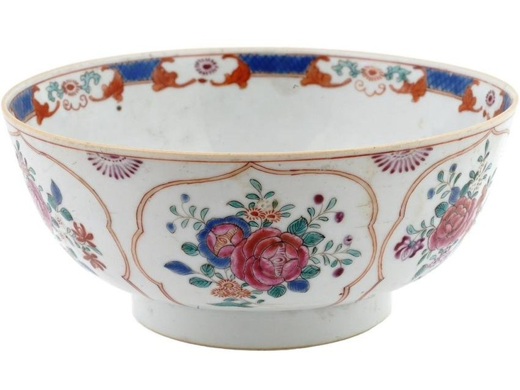 CHINESE QING EXPORT FAMILLE ROSE PORCELAIN BOWL