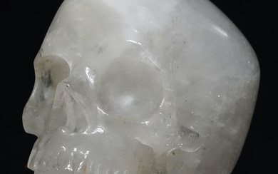 Carved Skull in Translucent Rock Crystal - Superrealistic Series - Height: 129 mm - Width: 98 mm- 1330 g
