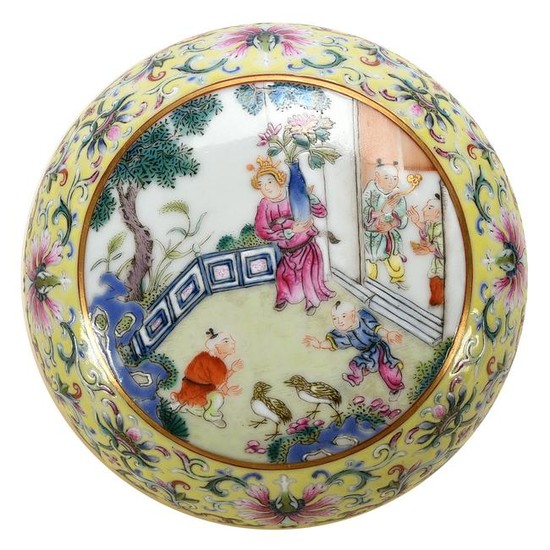 Chinese Yellow-Ground Famille Rose Enameled Covered