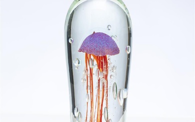 Dichroic Jellyfish by Sean O'Donoghue, Noosa Master Glassblower, trained at...
