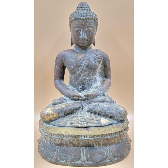 Fine Antique Bronze Buddha Shakyamuni
