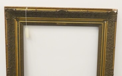 Encadrement doré (101 x 82cm)