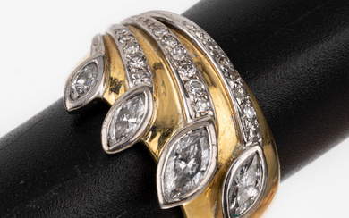 Extraordinary 18 kt gold diamond-ring , YG/ WG 750/000, asymm....