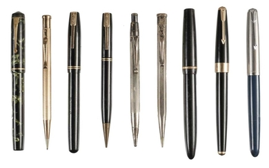 Fountain Pens. A collection of pens including Parker and Watermans