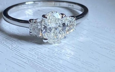 GIA certified - 14 kt. White gold - Ring - 0.70 ct Diamond - Diamonds