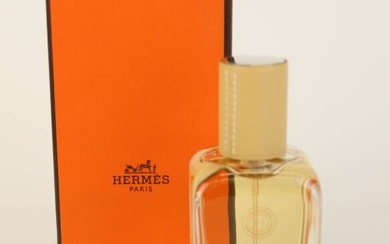 Hermès - " Les Hermessences - Cuir d'Ange " - (2014) Présenté dans son pochon...