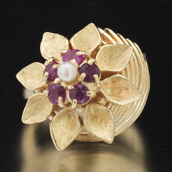 Ladies' Gold, Ruby, and Pearl Ring