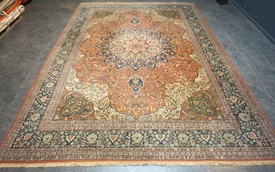 Ladik - Carpet - 373 cm - 259 cm