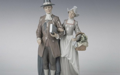 Lladro Porcelain Figurine, Pilgrim Couple 1005734