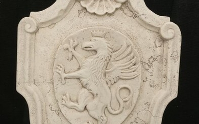 Magnificent Coat of Arms with Griffin - 49 x 36 cm - Asiago Biancone marble - 2000-Present