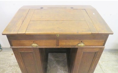 Oak Antique Scholl Teacher's/Clerk's Desk with 2 inkwells & ...