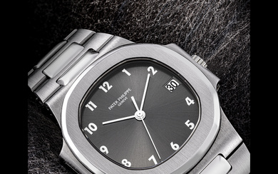 PATEK PHILIPPE. A VERY RARE STAINLESS STEEL AUTOMATIC WRISTWATCH WITH SWEEP CENTRE SECONDS, DATE, BRACELET AND UNUSUAL SLATE GREY DIAL NAUTILUS MODEL, “TELEPHONE” DIAL, REF. 3800, MANUFACTURED IN 2000