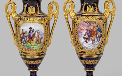 Paire de vases d'apparat avec scènes de batailles "Napoléon Ier" sur un socle monté en...