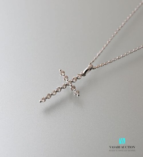 Pendant and its chain with chainmail forçat, the pendant in cross decorated with modern cut diamond.