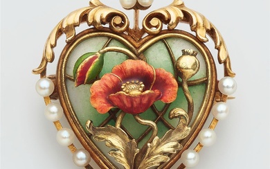 Pendentif Art Nouveau en forme de cœur Or jaune 14 cts. Délicate forme ajourée avec...