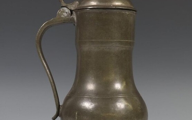 Pewter Rembrandt-valve jug, 18th century, with accolade shaped...