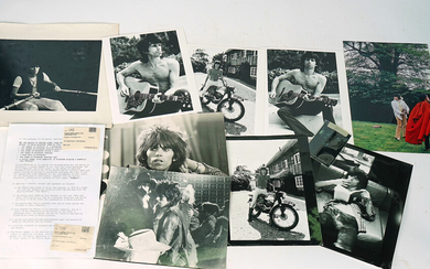 ROLLING STONES: TEN PHOTOGRAPHS OF KEITH RICHARDS (10)