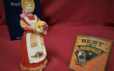 ROYAL DOULTON FIGURINE, OLD COUNTRY ROSES 8" W/ BX
