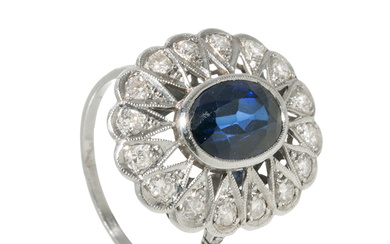 Rosette ring with sapphire and diamonds
