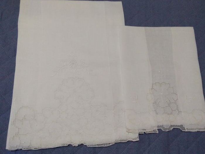 Set of 2 hand-embroidered towels - Pure linen - Early 20th century