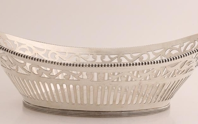 Silver bread basket, 835/000, oval sawn model with bars