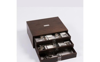 Tapio Wirkkala (1915-1985) Marski Flatware set and its original box (94 pieces) Silver and steel 8
