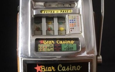 Vintage 'Bear Casino' 5 cent Slot Machine