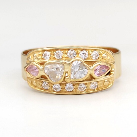18 kt yellow gold ring with cubic zirconia