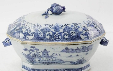 18th/19thC Chinese Export Covered Tureen