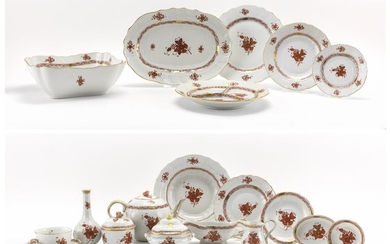 HEREND "CHINESE BOUQUET RUST" PATTERN PORCELAIN DINNER SERVICE All with factory marks. Consists of: 12 10.25" plates10 8.25" plates9...