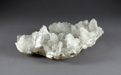 Plaque de Calcite blanche. Dimensions: 43 x 33 cm.…