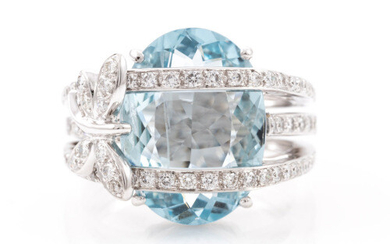 6.82ct Aquamarine and Diamond Ring