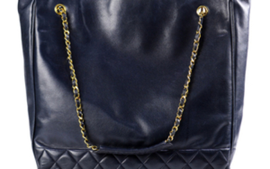 Chanel classic tote bag