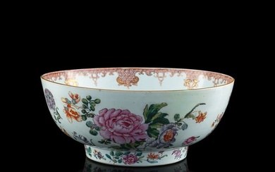 A Chinese export famille rose 'flower' bowl, 18th century